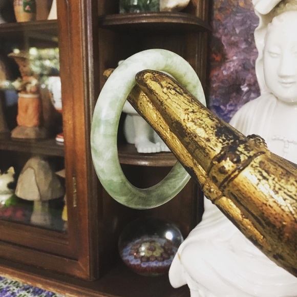 Vintage Jewelry - VTG Natural Jade Bangle